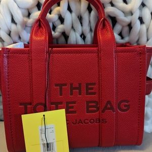 Marc Jacobs Leather mini Tote True red